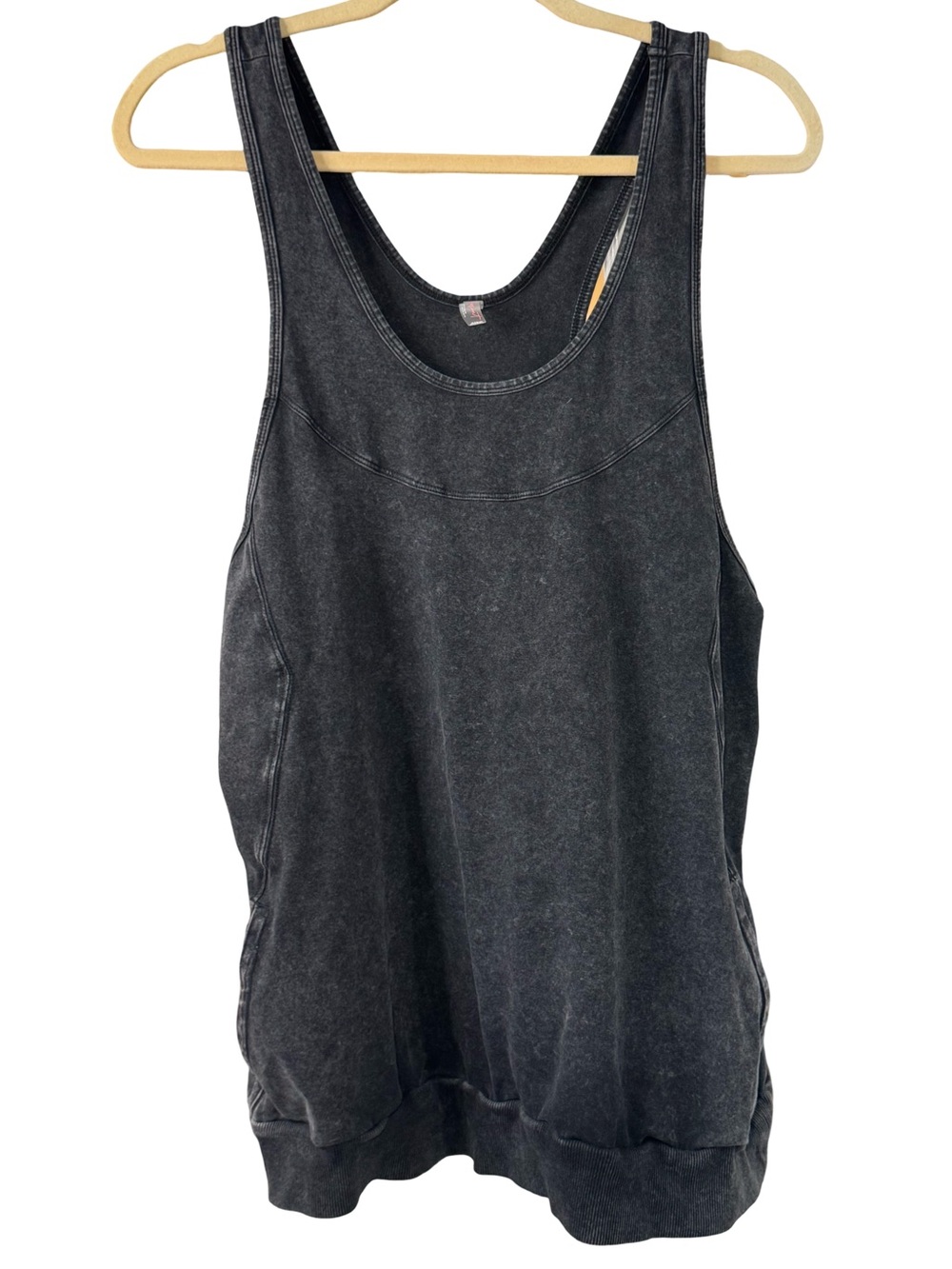 π Free People Washed Black Charcoal Racerback Tank Top with pockets π - Picture 3 of 15